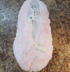 Fuzzy Babba Cozy Pink Slipper Socks